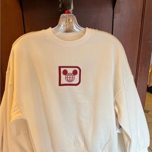 SOLD - NEW women’s Disney world sweater fall 2023 size XL